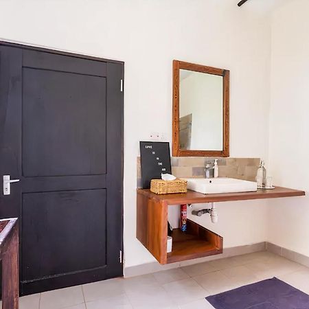 Bed and Breakfast Zarafa House à Diani Beach Extérieur photo